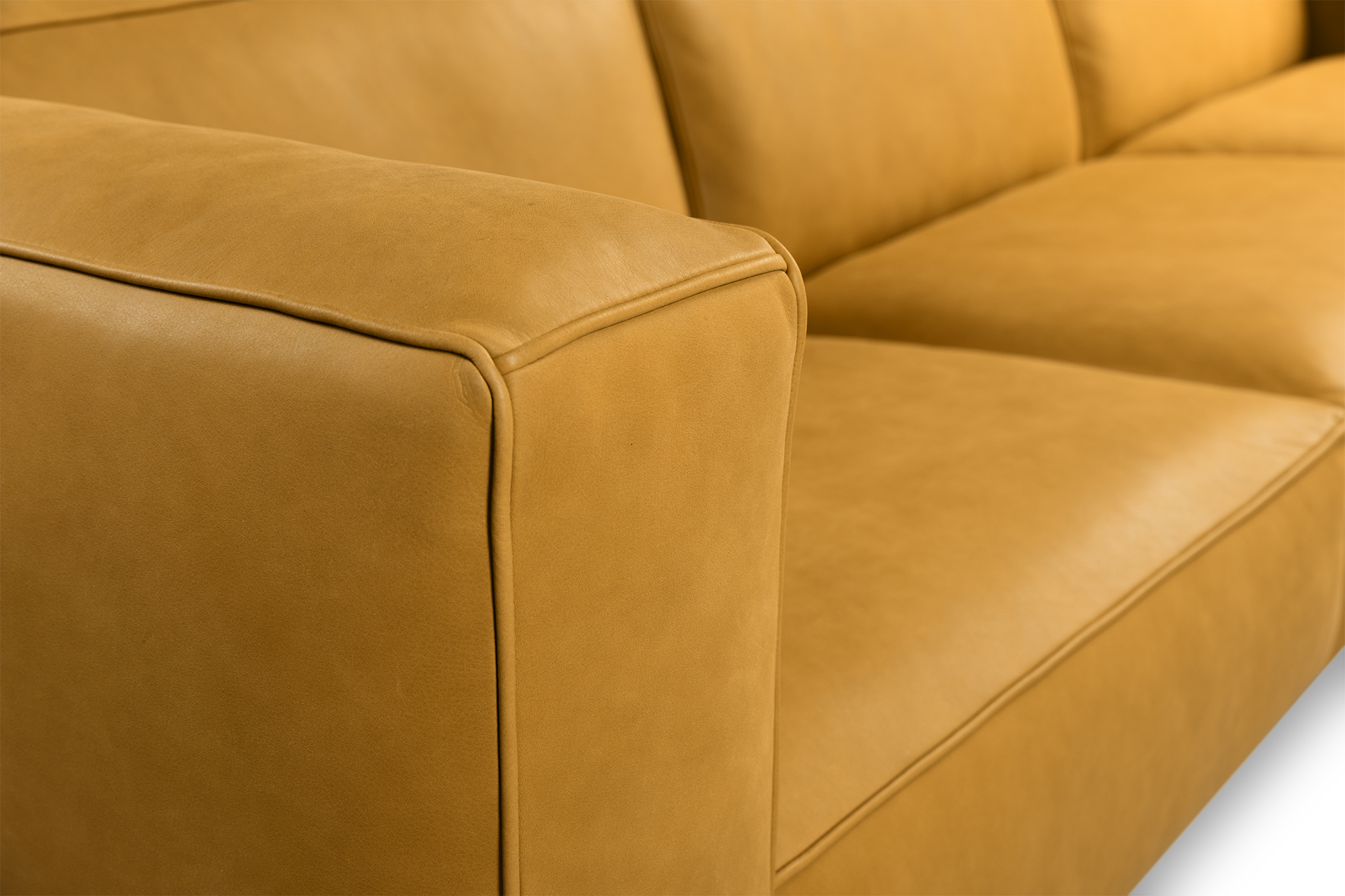 CARTEL REBEL CLOSE 01