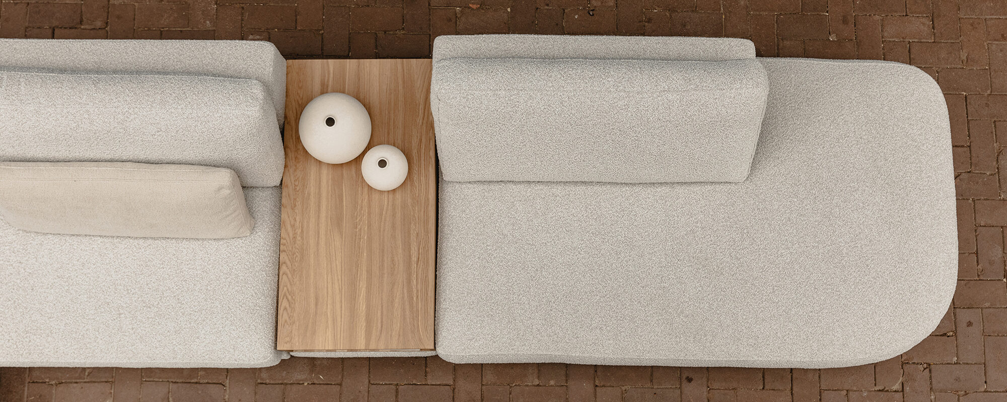 Cartel living stijlvolle sofa e1701936547842